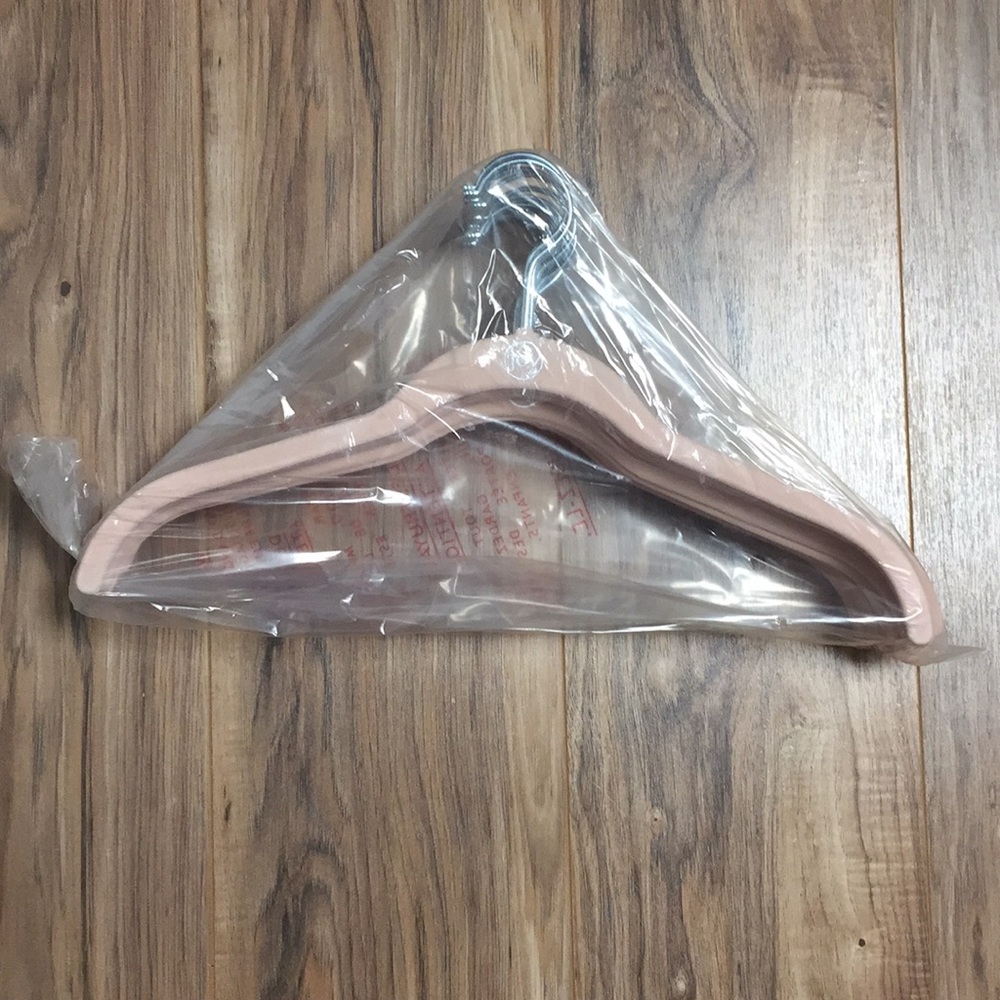 Joy Mangano hanger set